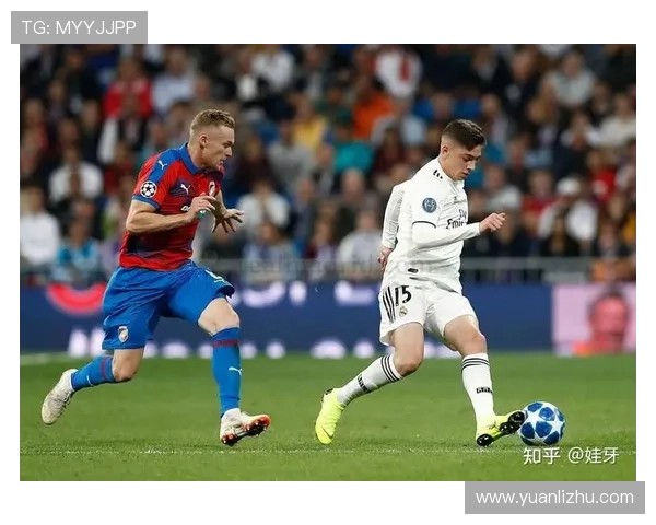 巴尔韦德边前卫与中场自由切换的战术价值分析 巴尔韦德边前卫与中场自由切换的战术价值分析