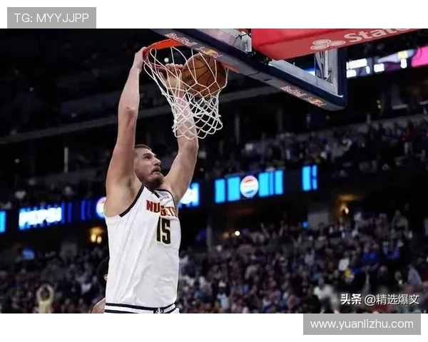 张伯伦篮下单打效率压制约基奇的组织内线